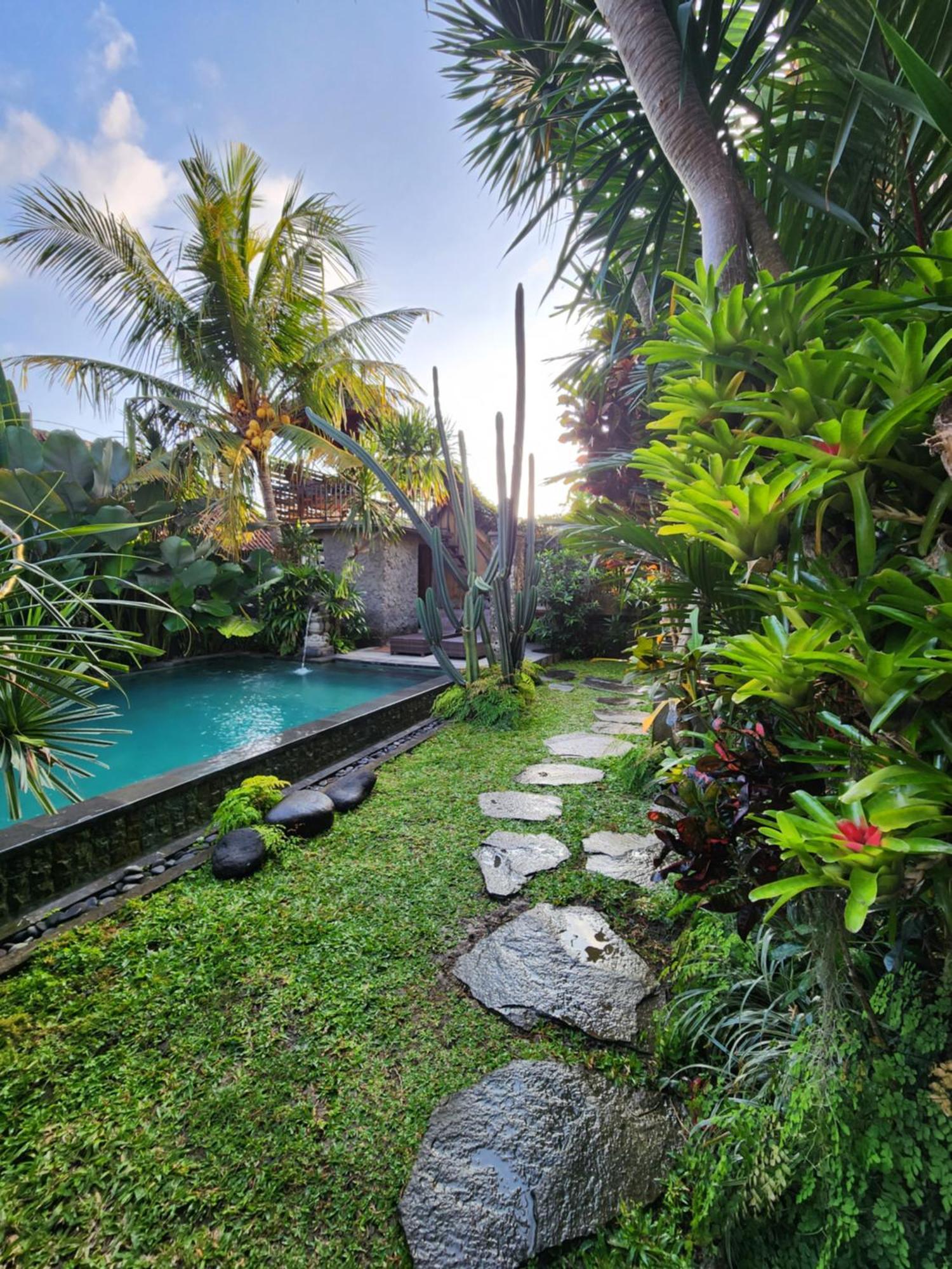 Buda Amitaba Ubud Zewnętrze zdjęcie